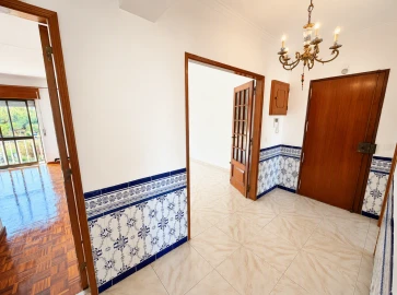 Apartamento T2 para Arrendamento em Loures