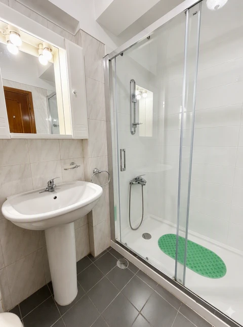 Apartamento T2 para Arrendamento em Loures