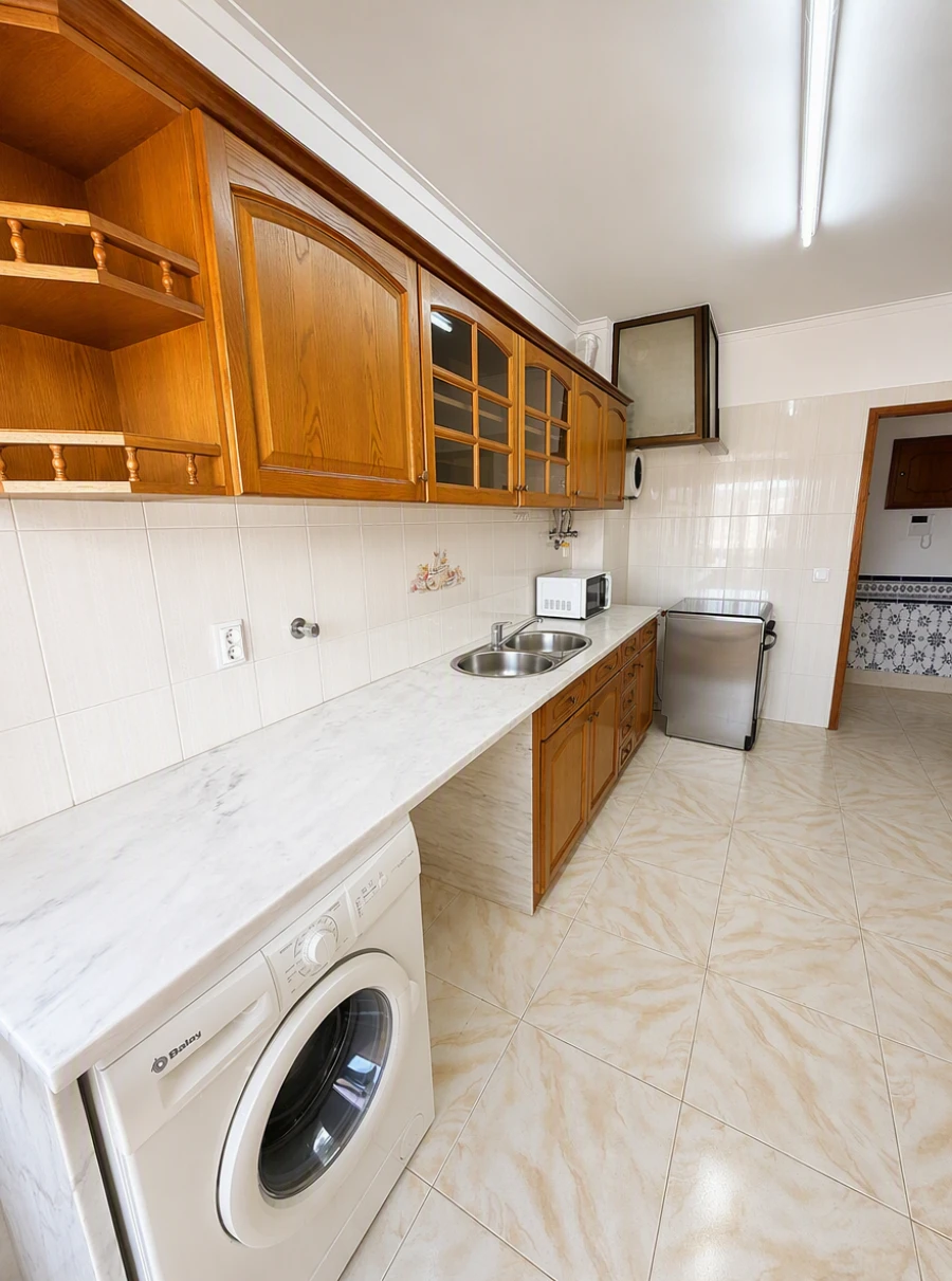 Apartamento T2 para Arrendamento em Loures Foto 2