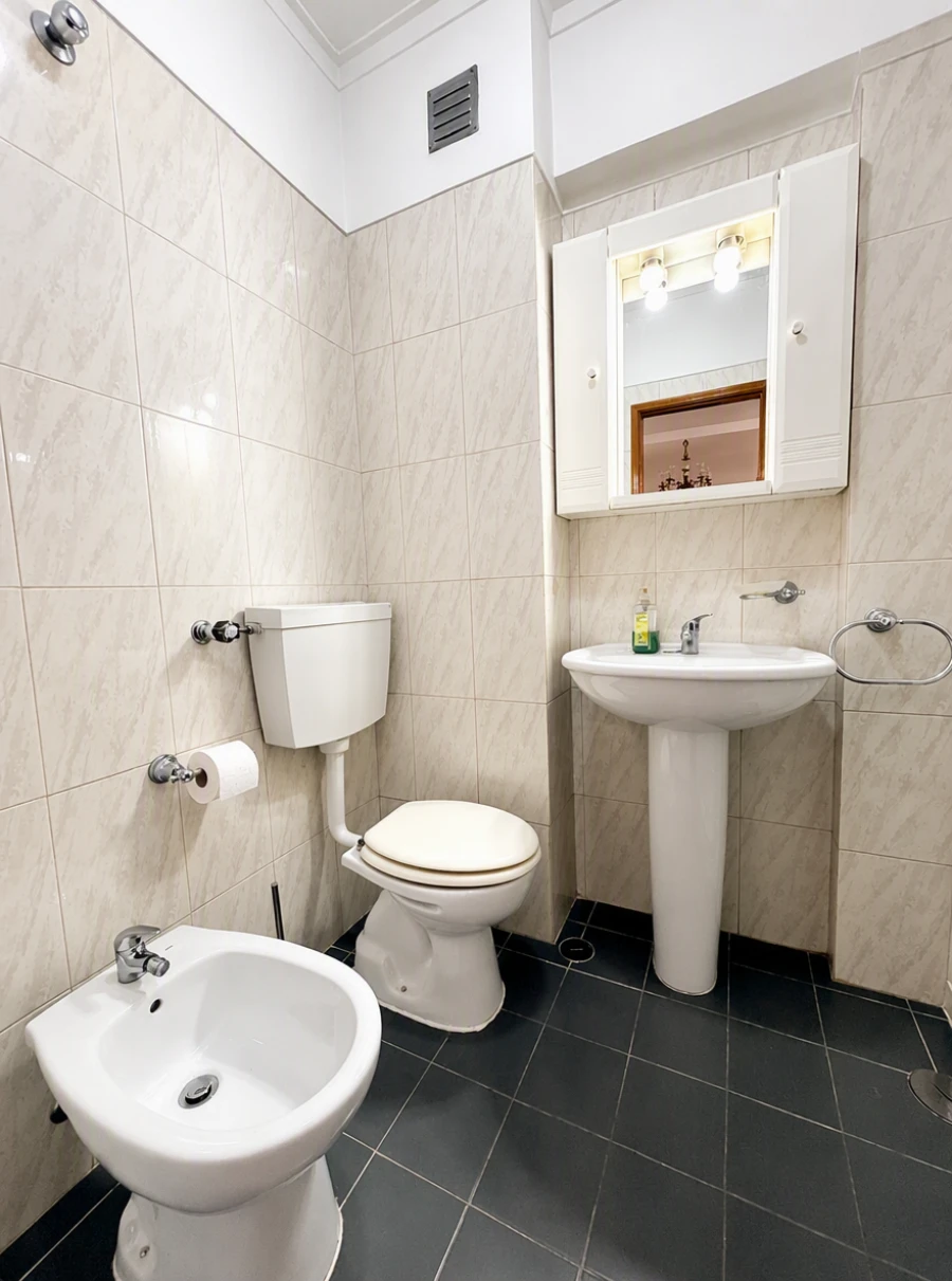 Apartamento T2 para Arrendamento em Loures Foto 17