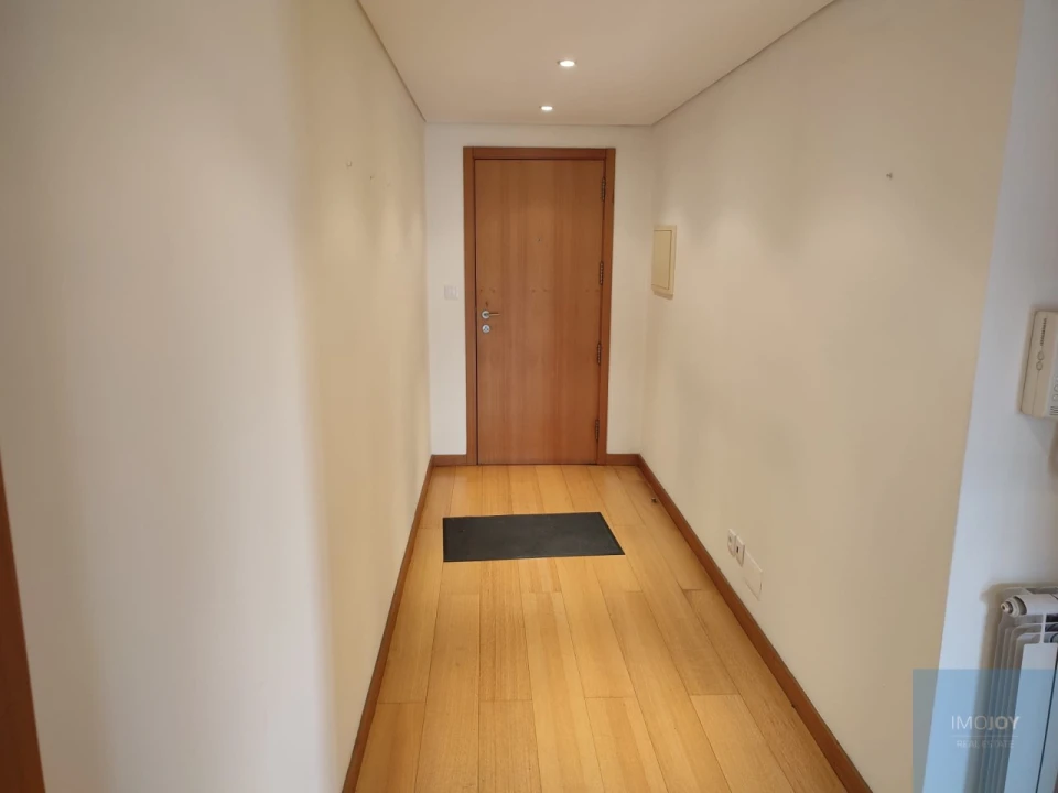 Apartamento T3 para Arrendamento em Nogueira, Fraião e Lamaçães Foto 18