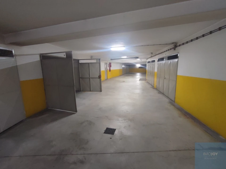 Apartamento T3 para Arrendamento em Nogueira, Fraião e Lamaçães Foto 21