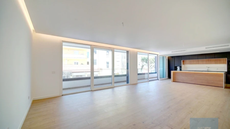 Apartamento T3 para Venda em Carcavelos e Parede