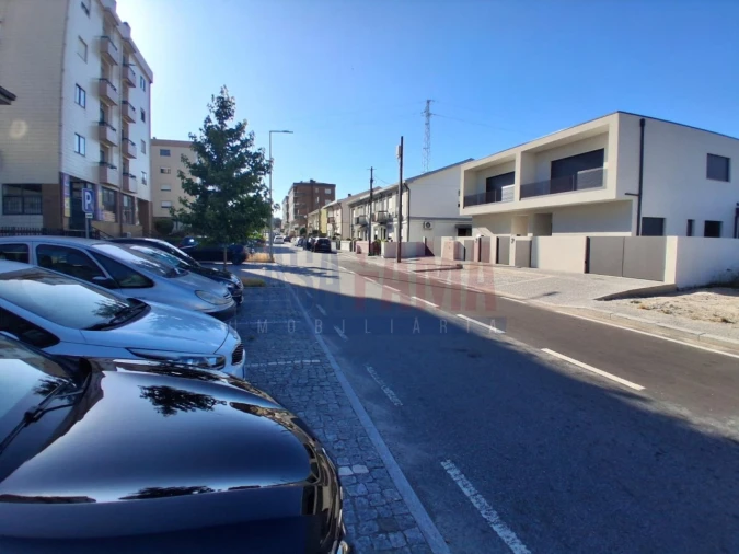 Apartamento T3 para Venda em Rio Tinto Foto 8