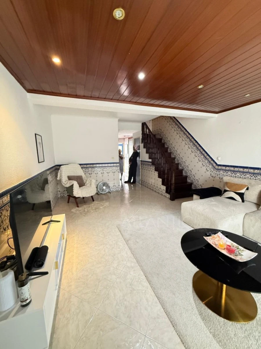 Apartamento T3 para Venda em Alverca do Ribatejo e Sobralinho Foto 3