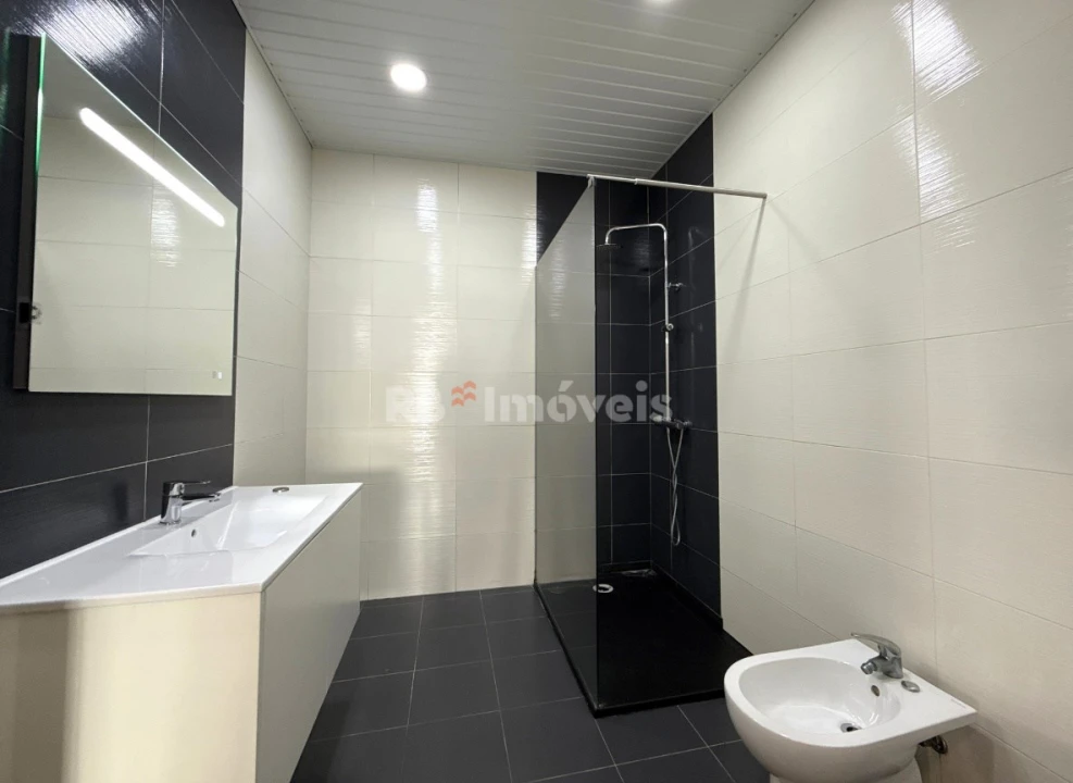 Moradia T3 para Venda em Atalaia Foto 15