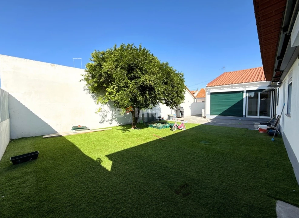 Moradia T3 para Venda em Atalaia Foto 1