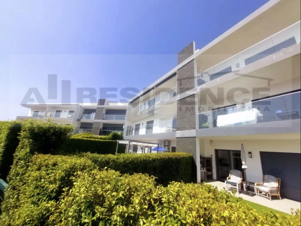 Apartamento T2 para Venda em Ferreiras Foto 4