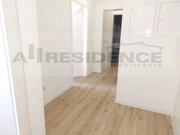 Apartamento T2 para Venda em Ferreiras