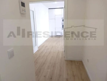 Apartamento T2 para Venda em Ferreiras