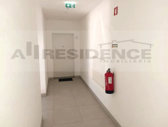 Apartamento T2 para Venda em Ferreiras Foto 12