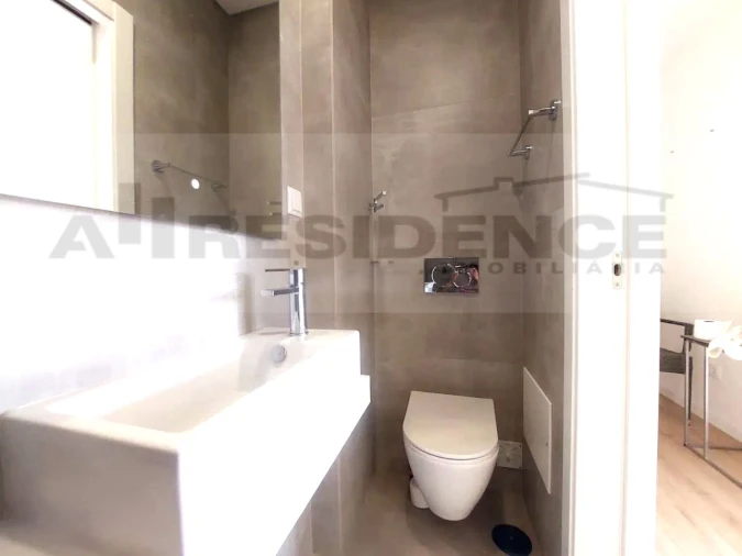 Apartamento T2 para Venda em Ferreiras Foto 15