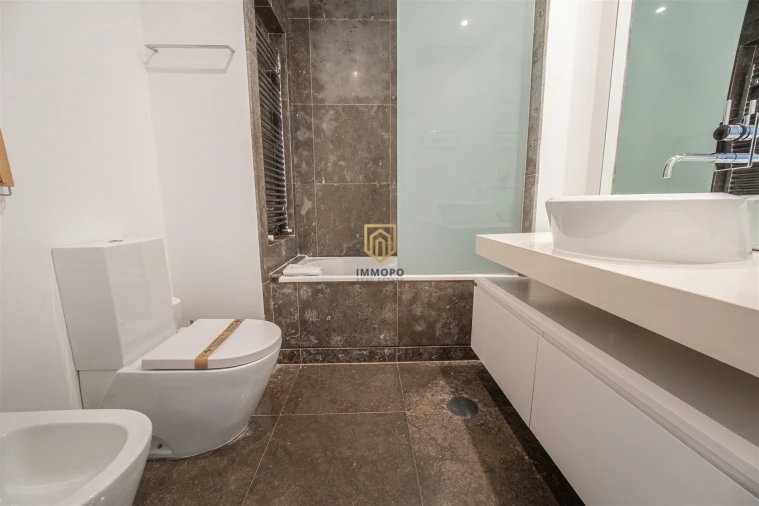 Apartamento T1 para Venda em Cedofeita, Santo Ildefonso, Sé, Miragaia, São Nicolau e Vitória Foto 3