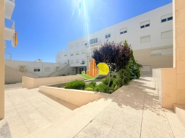 Apartamento T0 para Venda em Tavarede