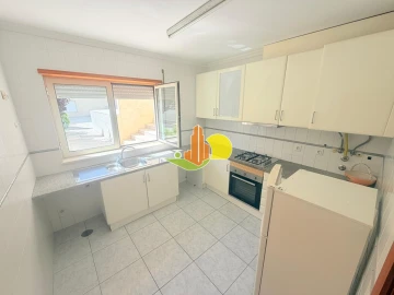 Apartamento T0 para Venda em Tavarede