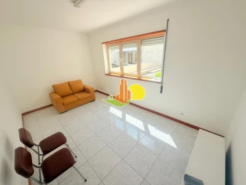 Apartamento T0 para Venda em Tavarede