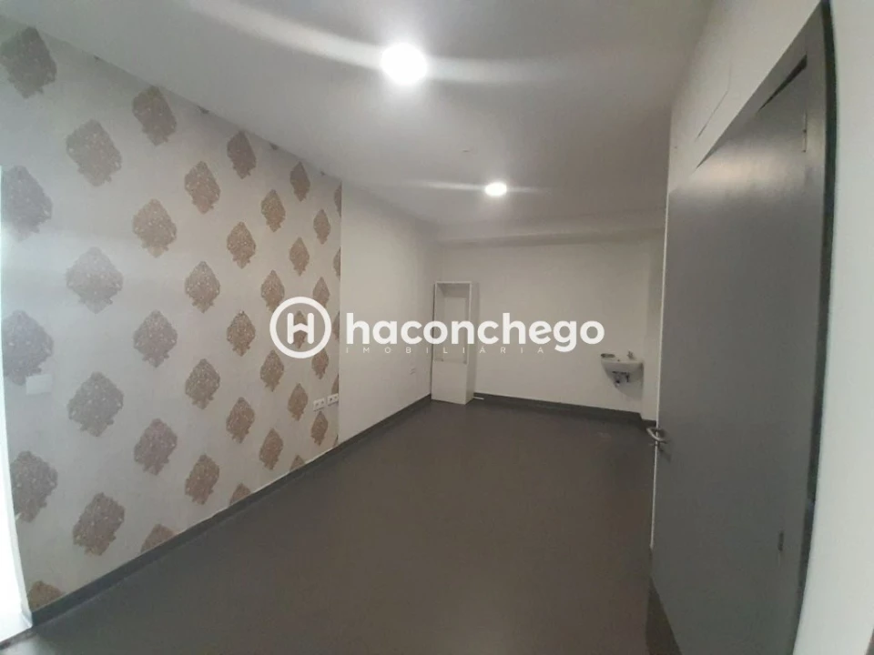 Loja para Arrendamento em Barcelos, V.Boa, V.Frescainha Foto 9