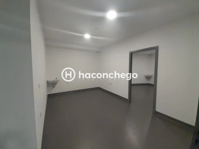 Loja para Arrendamento em Barcelos, V.Boa, V.Frescainha Foto 12