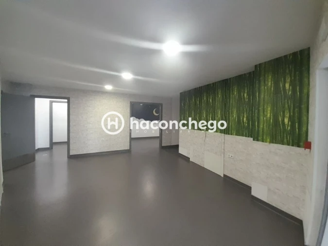 Loja para Arrendamento em Barcelos, V.Boa, V.Frescainha Foto 5