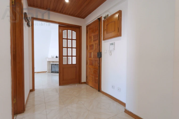 Apartamento T2 para Arrendamento em Cacém e São Marcos Foto 4