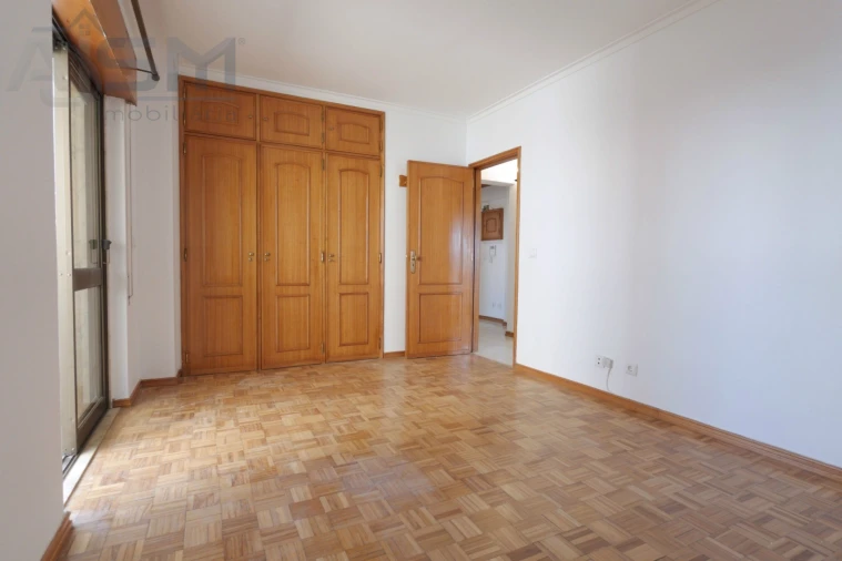 Apartamento T2 para Arrendamento em Cacém e São Marcos Foto 13