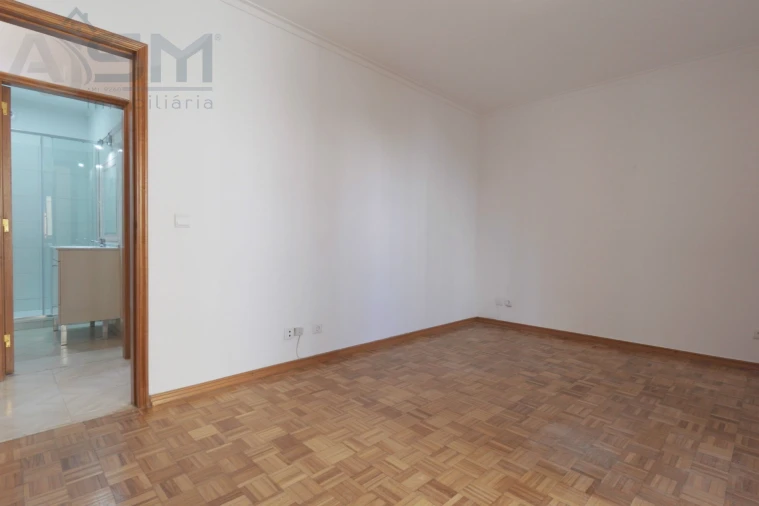 Apartamento T2 para Arrendamento em Cacém e São Marcos Foto 18