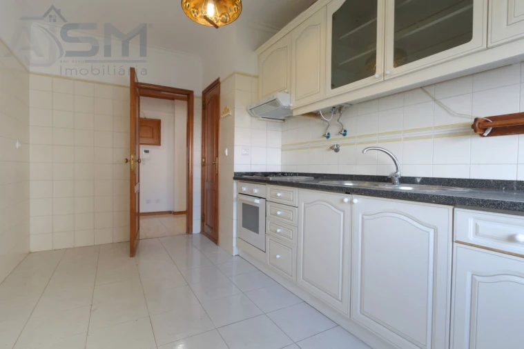 Apartamento T2 para Arrendamento em Cacém e São Marcos Foto 8