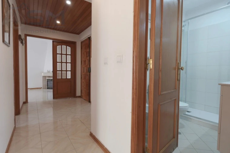 Apartamento T2 para Arrendamento em Cacém e São Marcos Foto 10