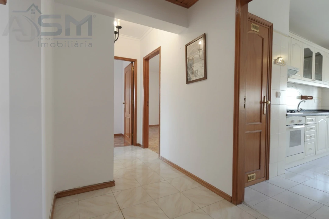 Apartamento T2 para Arrendamento em Cacém e São Marcos Foto 5