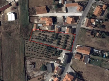 Terreno para Venda em Campelos e Outeiro da Cabeça