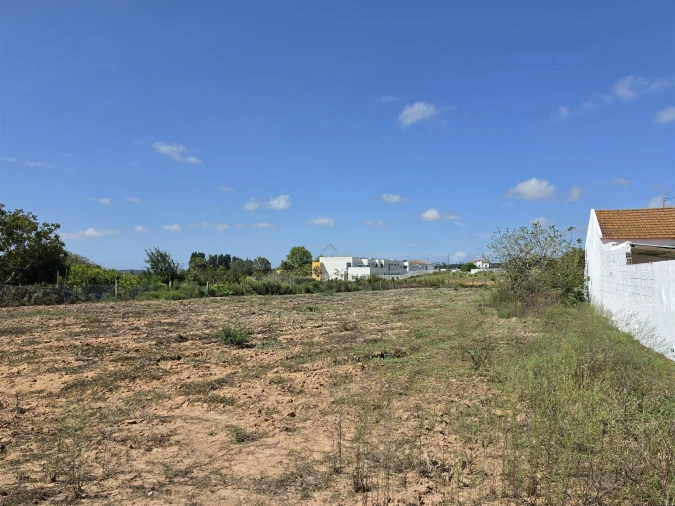 Terreno para Venda em Campelos e Outeiro da Cabeça Foto 4