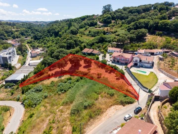 Terreno para Venda em Alcobaça e Vestiaria