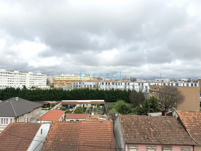 Apartamento T3 para Arrendamento em São Mamede de Infesta e Senhora da Hora Foto 17