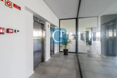 Apartamento T1 para Arrendamento em Paranhos