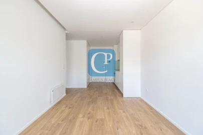 Apartamento T1 para Arrendamento em Paranhos