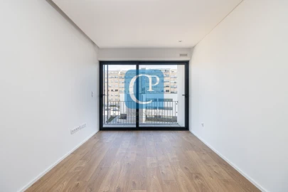 Apartamento T1 para Arrendamento em Paranhos