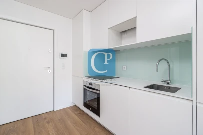 Apartamento T1 para Arrendamento em Paranhos