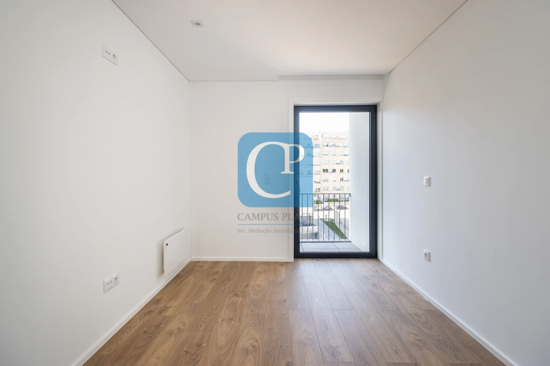 Apartamento T1 para Arrendamento em Paranhos Foto 11