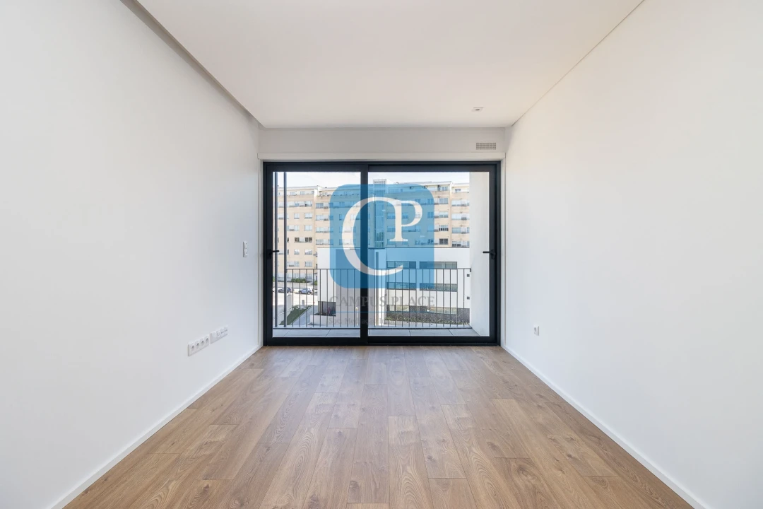 Apartamento T1 para Arrendamento em Paranhos Foto 5