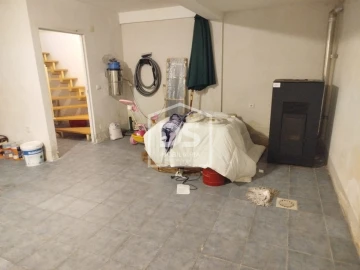 Moradia T3 para Venda em Currelos, Papízios e Sobral