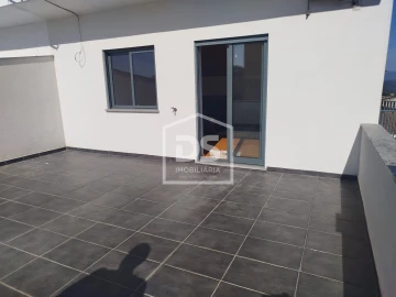 Moradia T3 para Venda em Currelos, Papízios e Sobral
