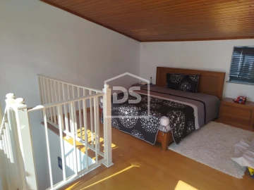Moradia T3 para Venda em Currelos, Papízios e Sobral