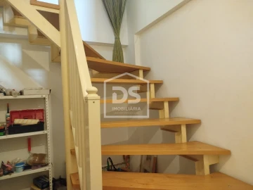 Moradia T3 para Venda em Currelos, Papízios e Sobral