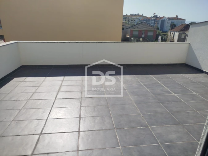 Moradia T3 para Venda em Currelos, Papízios e Sobral Foto 7
