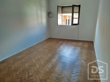 Moradia T2 para Venda em Currelos, Papízios e Sobral