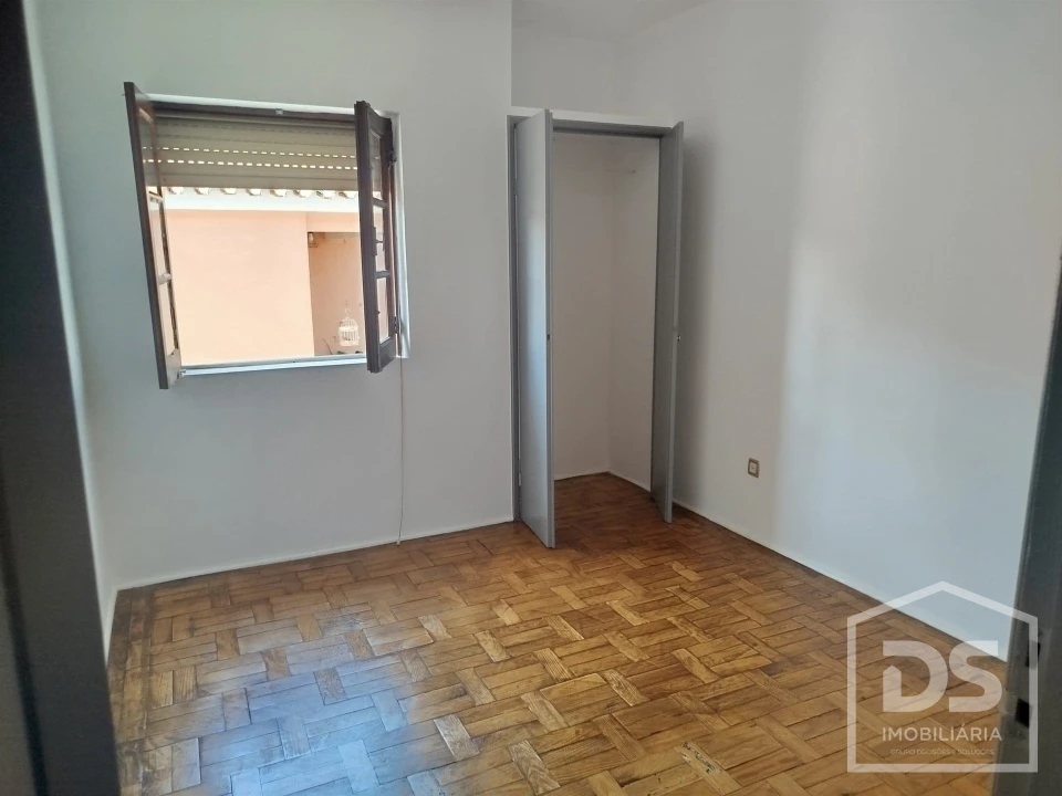 Moradia T2 para Venda em Currelos, Papízios e Sobral Foto 11