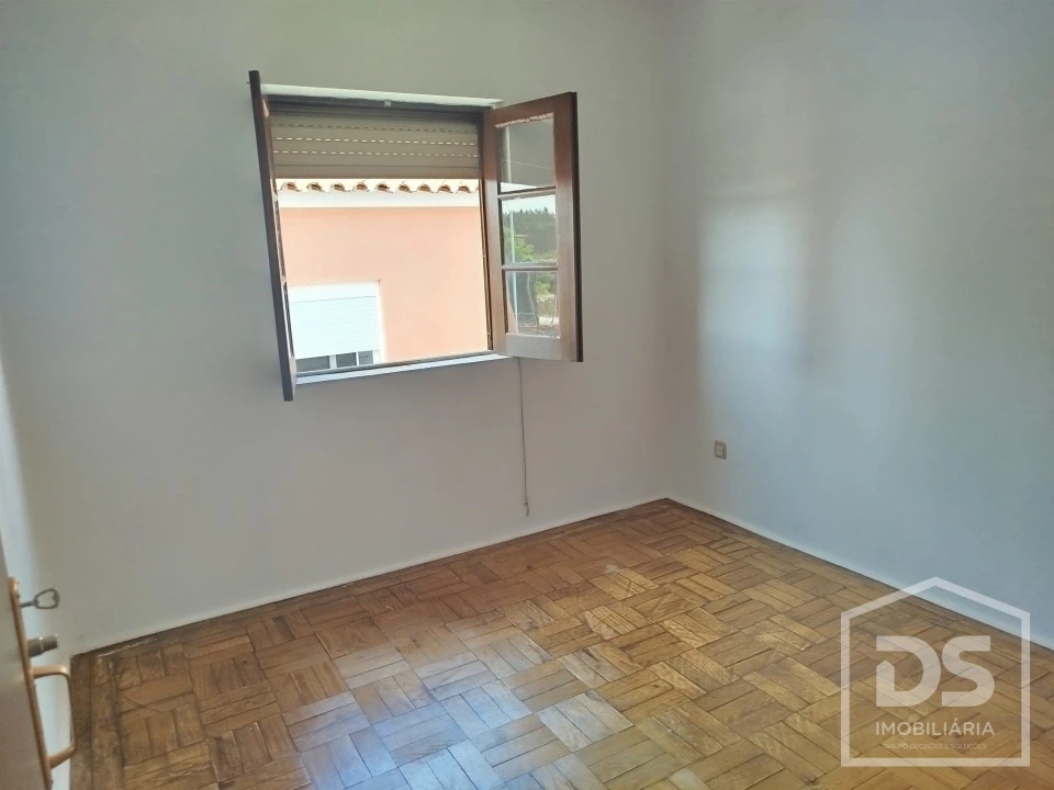 Moradia T2 para Venda em Currelos, Papízios e Sobral Foto 6