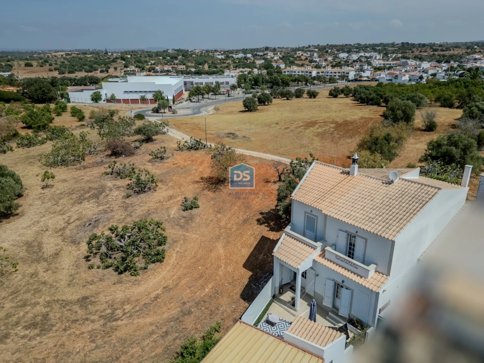 Moradia T3 para Venda em Guia Foto 43