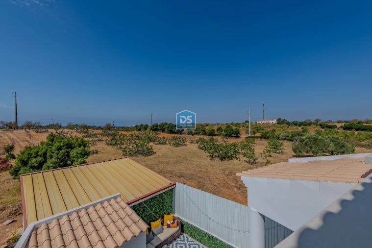 Moradia T3 para Venda em Guia Foto 32