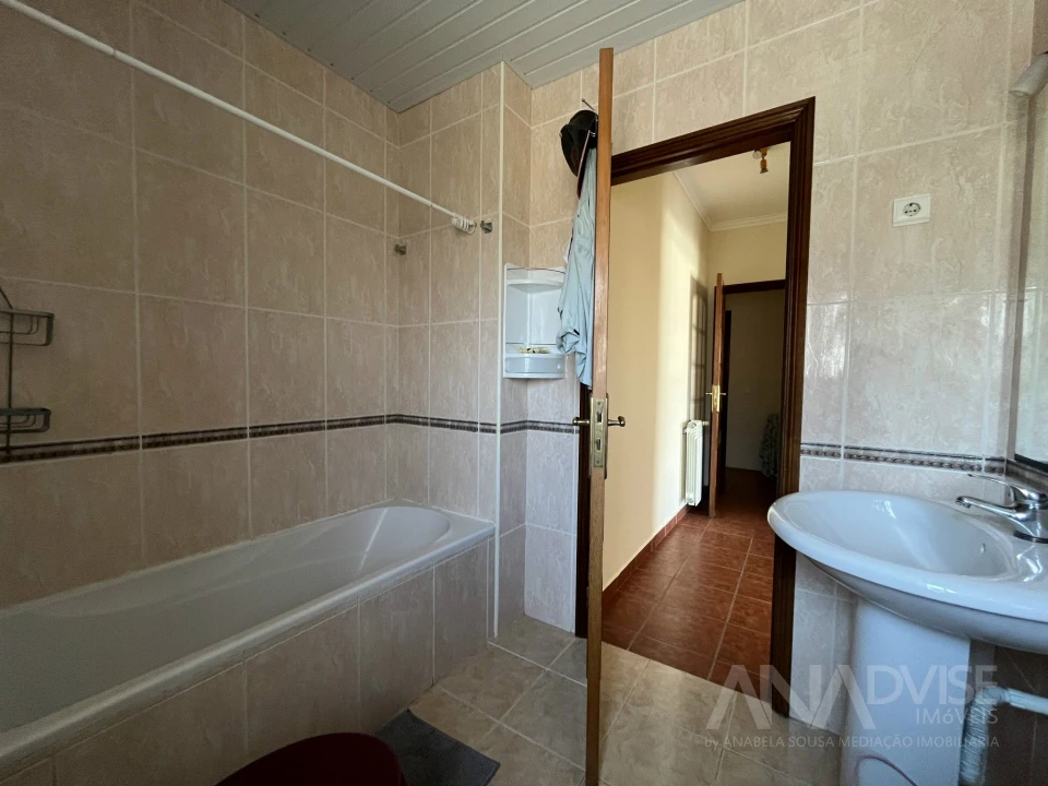 Apartamento T2 para Venda em Viseu Foto 16